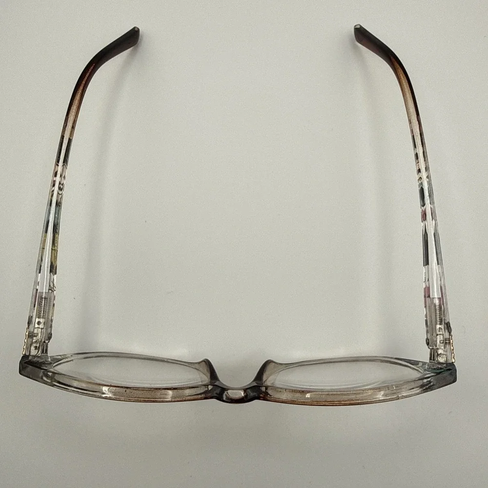 SOFIA VERGARA Eyeglass Frames Foster Grant NS0624- 23 603. BRY Brown & CASE
